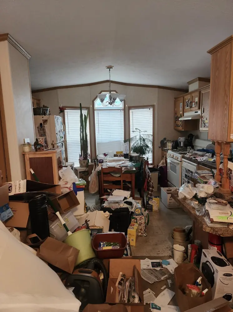 image of hoarder house needing junk removed in Toms River, NJ